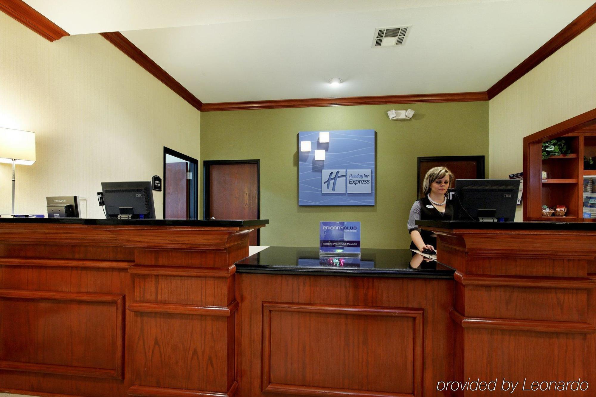 Holiday Inn Express Hotel & Suites Burleson - Fort Worth, An Ihg Hotel Интерьер фото